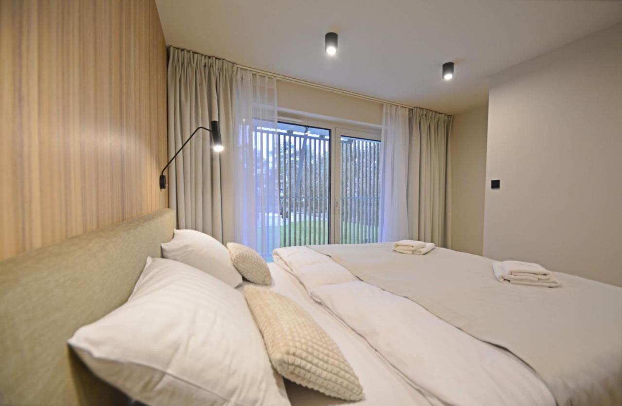 Apartamenty Bryza - Baltycki B-06 Z Tarasem, 100M Od Morza Swinoujscie Kültér fotó